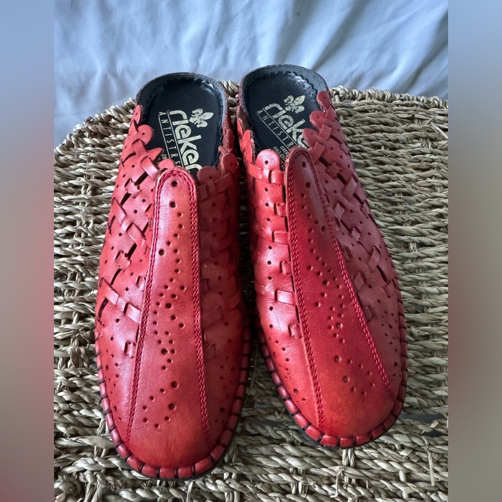 Rieker red slip on